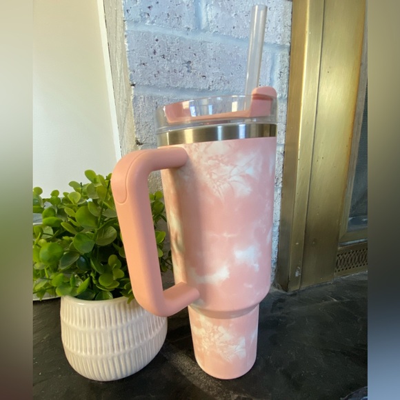Stanley 40oz Peach Tie Dye Tumbler - Picture 4 of 8